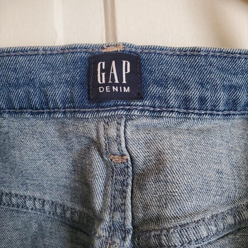 Gap Mini Skirt Denim Distressed - Picture 6 of 6
